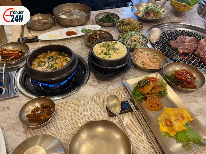 Combo món ăn tại Baekje Galbi